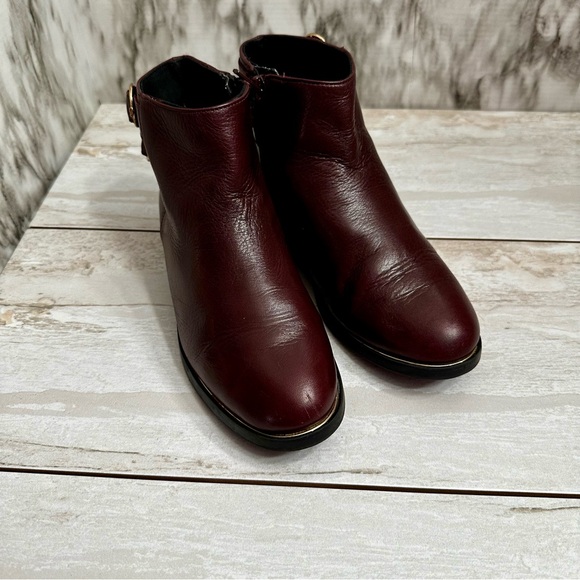 Zara Girls Sz 34 US Sz 2.5 3 Red Wine Leather Bootie Shoes Side Zip Gold Accents - Picture 5 of 10